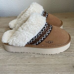 UGG Disquette Atherson Slipper Chestnut Size 6 Leather Fur Cozy Neutral Luxury